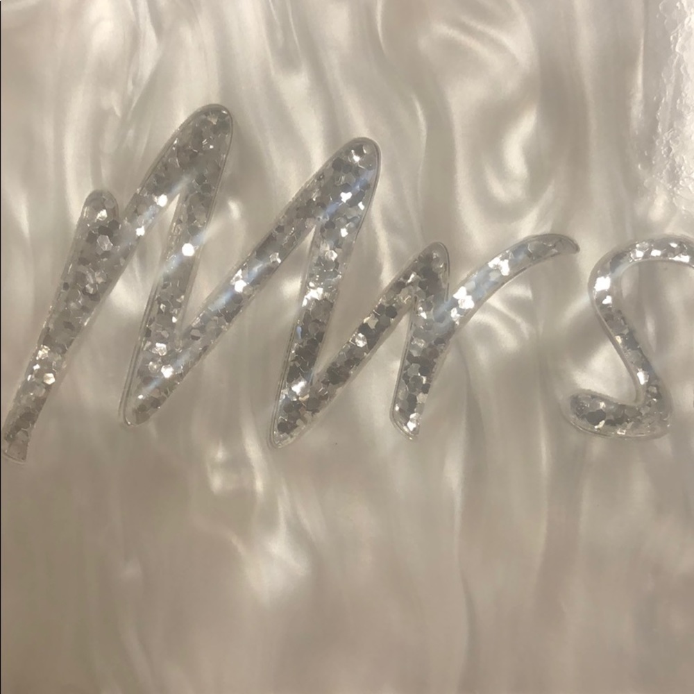 Mrs. Glitter Acrylic Pod Bag